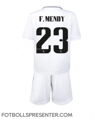 Real Madrid Ferland Mendy #23 Hemmatröja Barn 2022-23 Kortärmad (+ korta byxor)